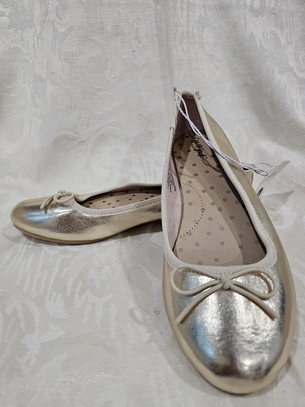 Cat & Jack Girls Gold Metallic Ballet Flats with Bow Trim